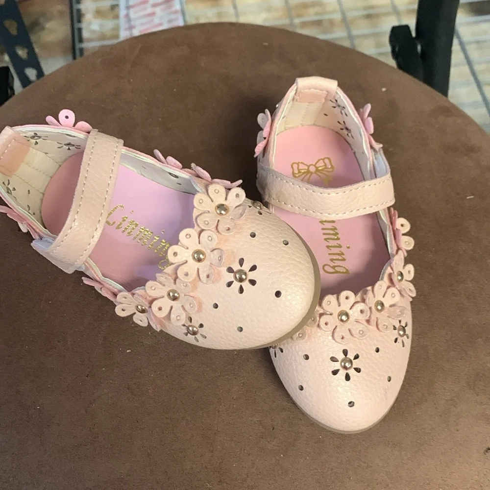 Little girls shoes